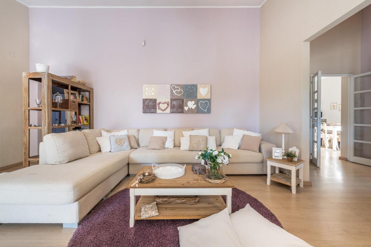 Villa Maria Beatrice Quartu SantʼElena Екстериор снимка