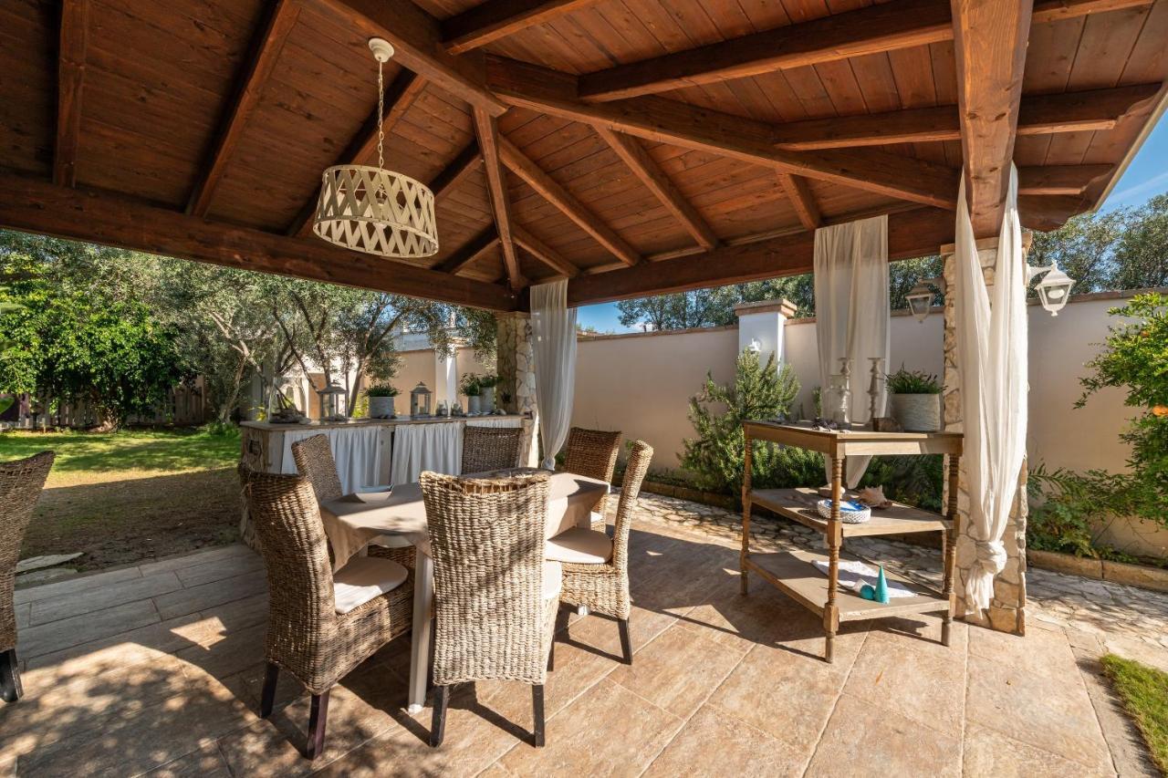 Villa Maria Beatrice Quartu SantʼElena Екстериор снимка