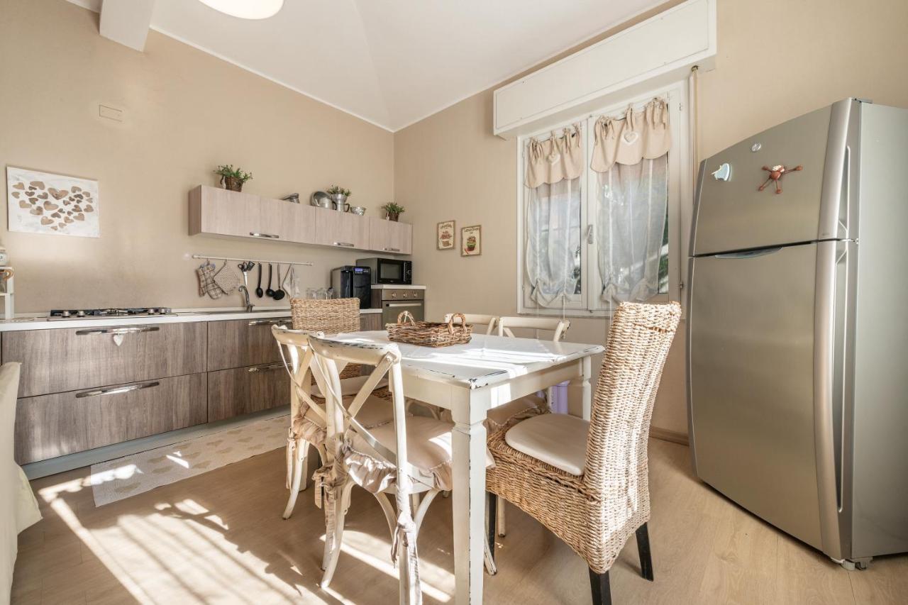 Villa Maria Beatrice Quartu SantʼElena Екстериор снимка